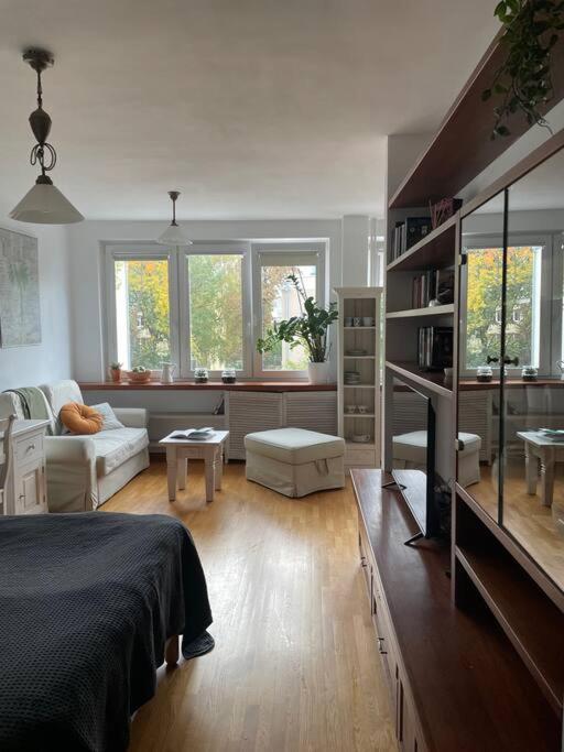 شقة Cozy, Bright, Comfy Studio Next To The Old Town. وارسو المظهر الخارجي الصورة